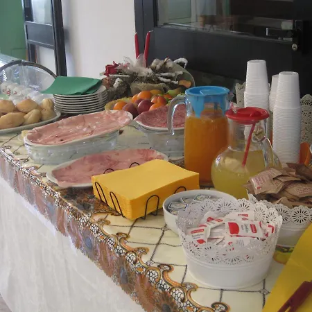 Mare Alojamento de Acomodação e Pequeno-almoço Silvi Marina